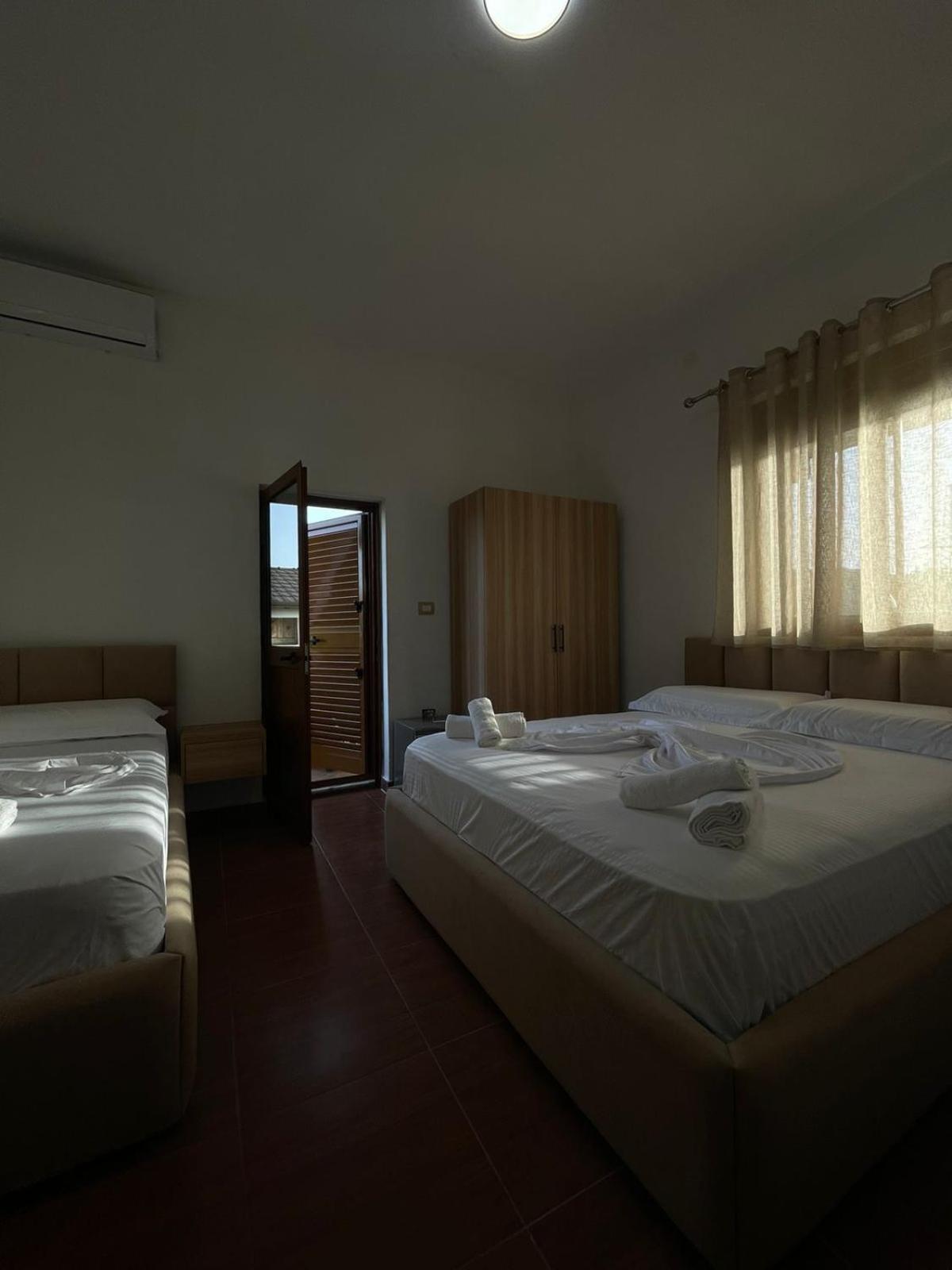 Prela'S Rooms Shkodër Екстериор снимка