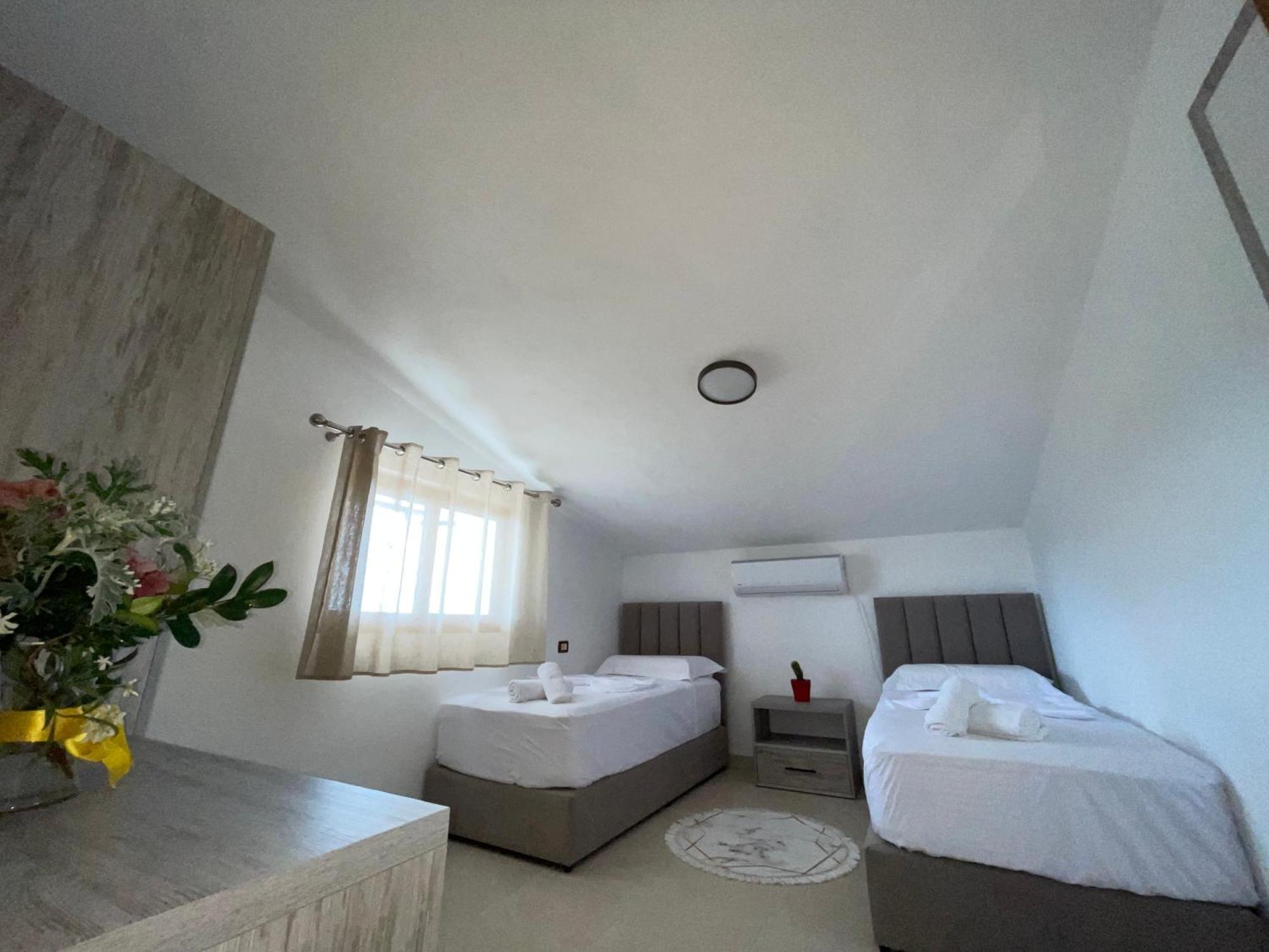 Prela'S Rooms Shkodër Екстериор снимка