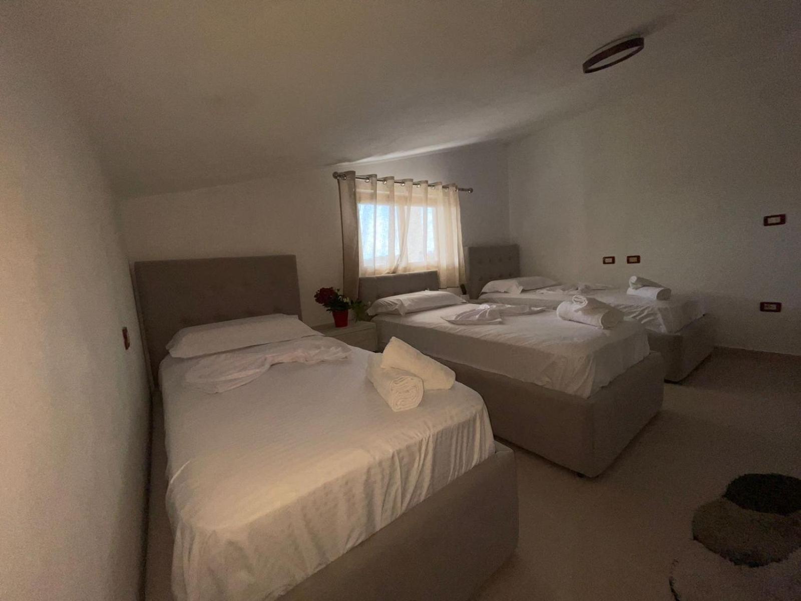 Prela'S Rooms Shkodër Екстериор снимка